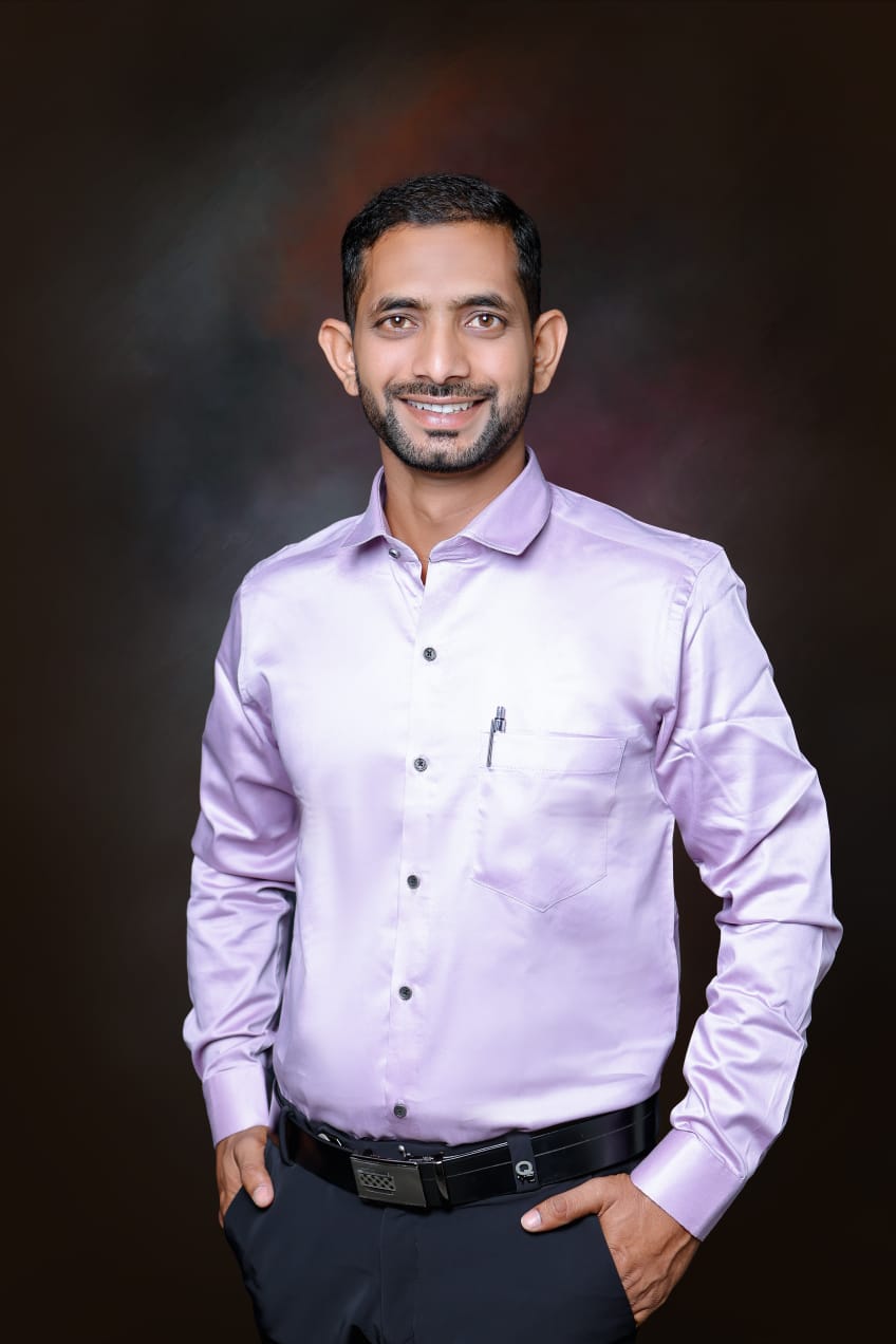 Adik Mahadev Shinde